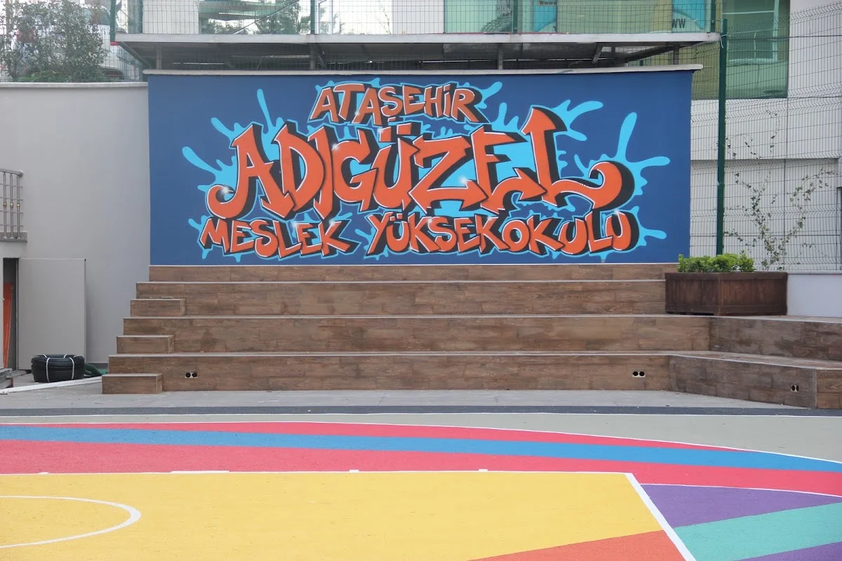 ATAŞEHİR ADIGÜZEL VOCATİONAL SCHOOL Kampüs Fotoğrafı 4