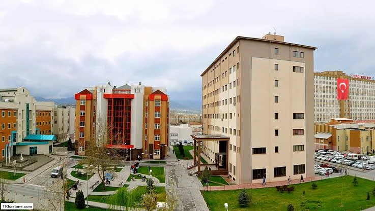 ERCİYES ÜNİVERSİTESİ Kampüs Fotoğrafı