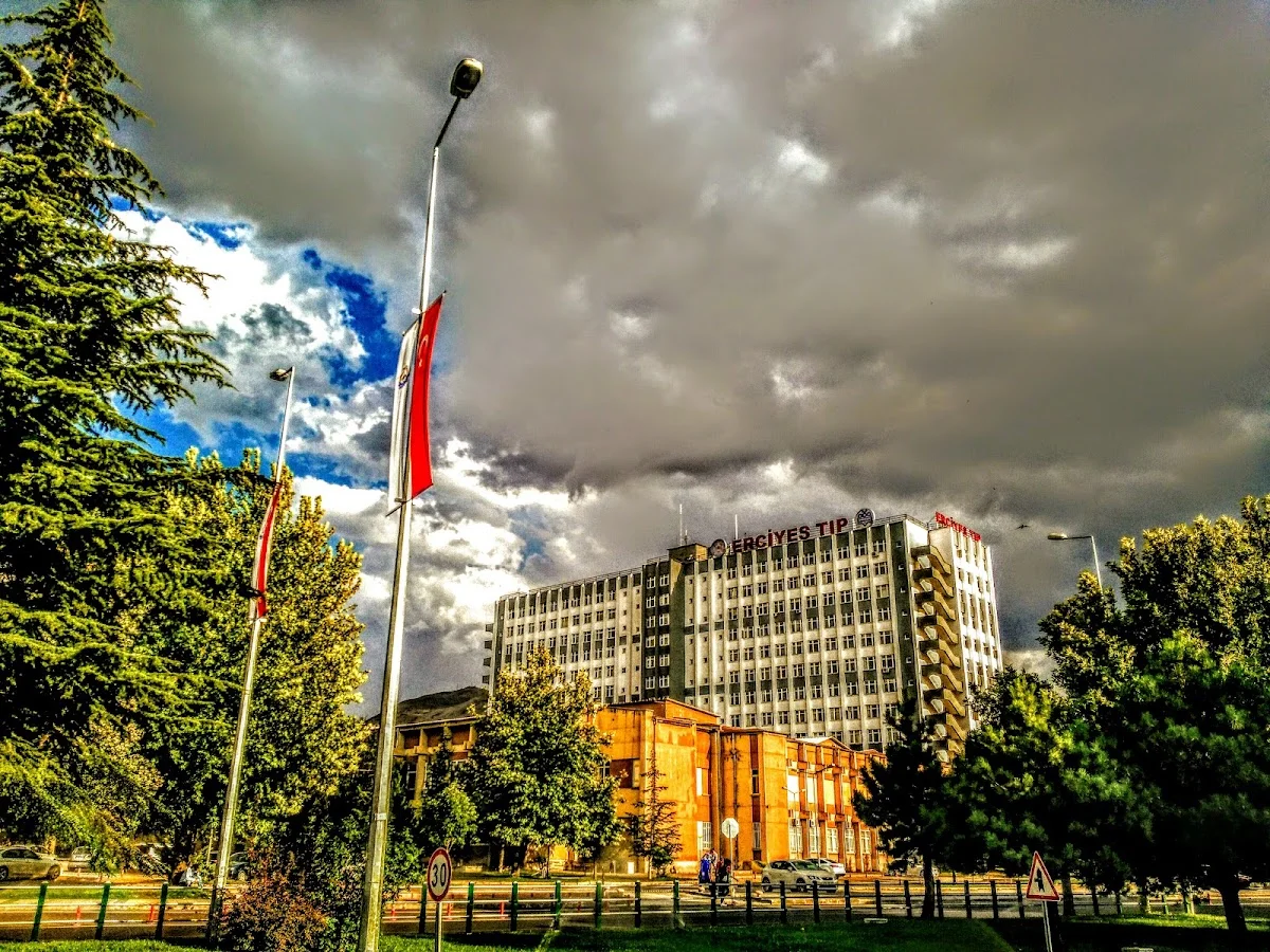 KAYSERİ ÜNİVERSİTESİ Kampüs Fotoğrafı