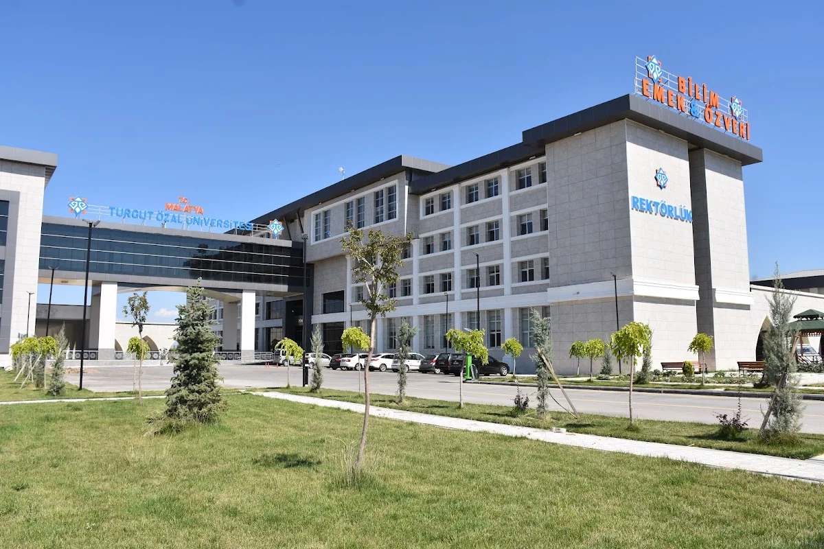MALATYA TURGUT ÖZAL ÜNİVERSİTESİ Kampüs Fotoğrafı
