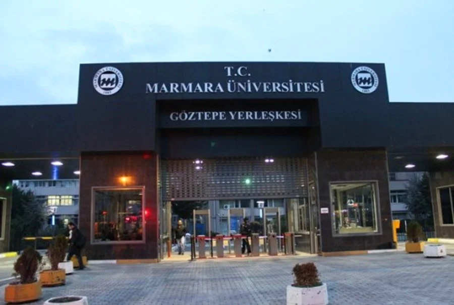 MARMARA ÜNİVERSİTESİ Kampüs Fotoğrafı