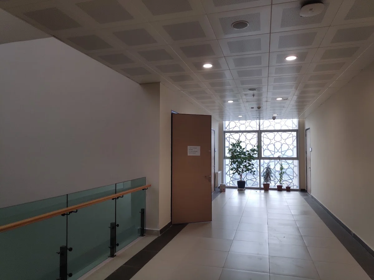 SEMERKAND BİLİM VE MEDENİYET UNİVERSİTY Kampüs Fotoğrafı
