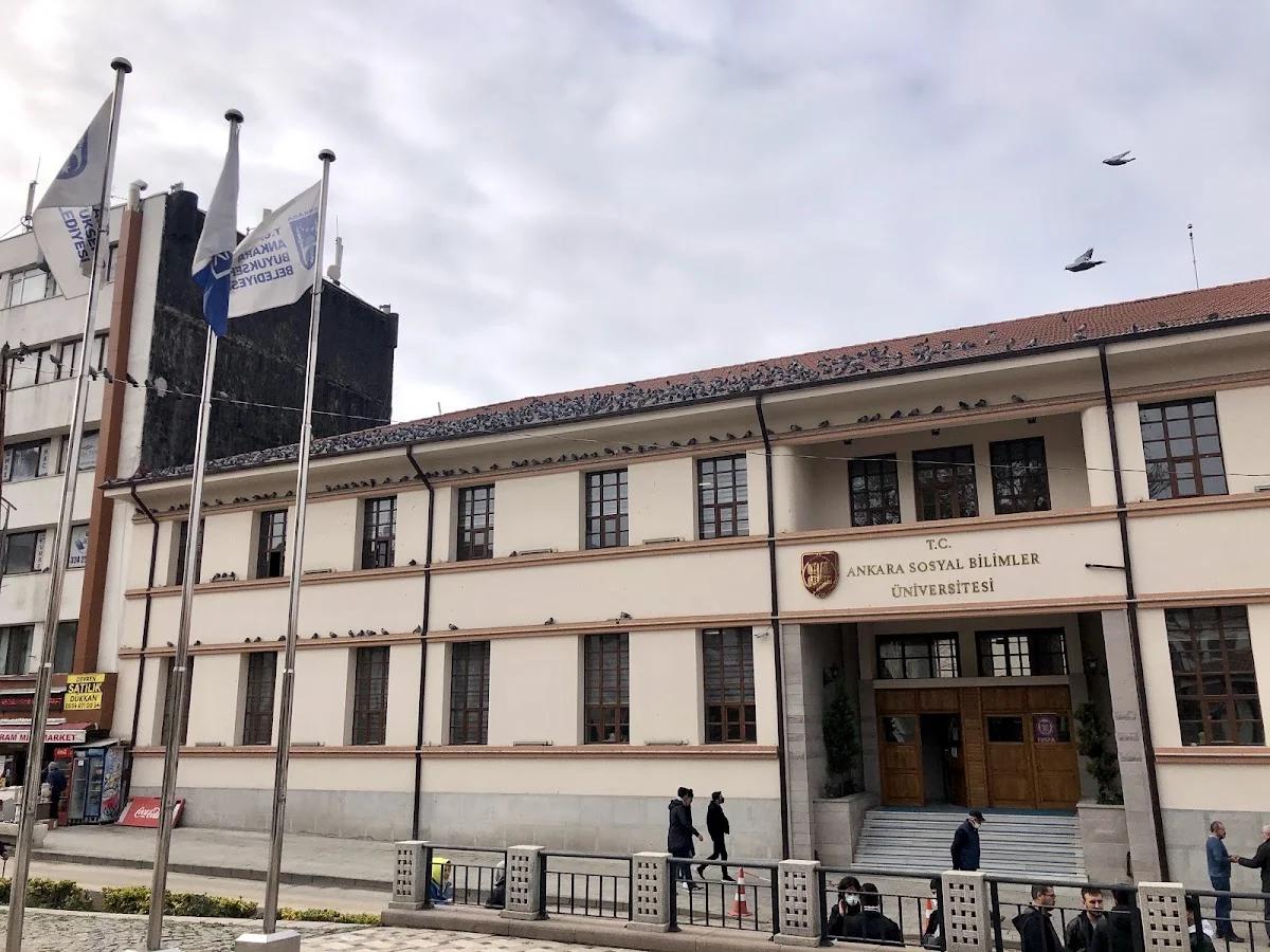 SOCİAL SCİENCES UNİVERSİTY OF ANKARA Kampüs Fotoğrafı 2