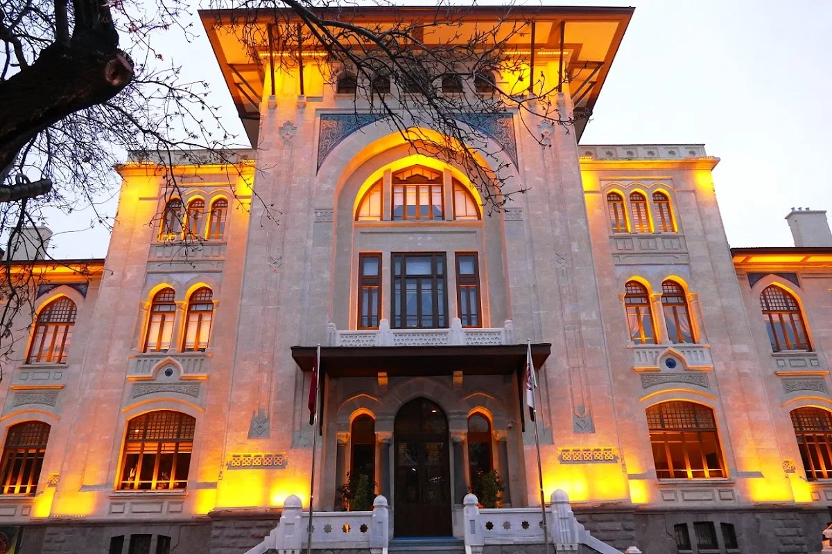 SOCİAL SCİENCES UNİVERSİTY OF ANKARA Kampüsü